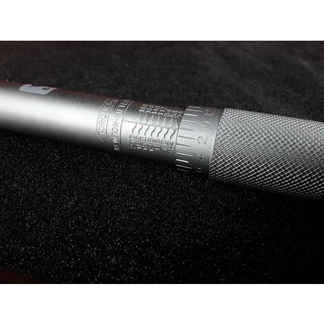 FAMEX 10886-3N-KS CLÉ DYNAMOMÉTRIQUE 1/2", 30-210 Nm, Avec DOUILLES POUR JANTES ALU 17, 19, 21 Mm 5 FAMEX 10886-3N-KS CLÉ DYNAMOMÉTRIQUE 1/2", 30-210 Nm, Avec DOUILLES POUR JANTES ALU 17, 19, 21 Mm – Image 3